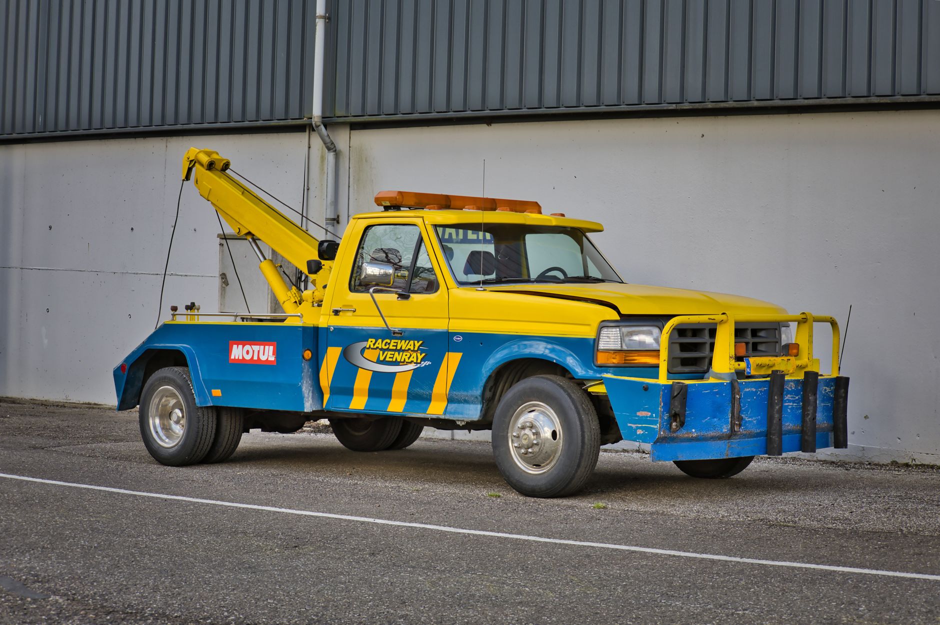 Remorquage Voiture équipe à Sevran